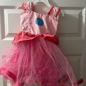 Princess peach costume